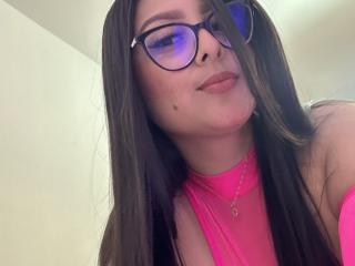 JessiCornera - Live Sex Cam - 23302701