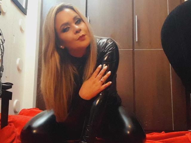 VictoriiaGray - Porno na żywo i seks kamera - 23311237