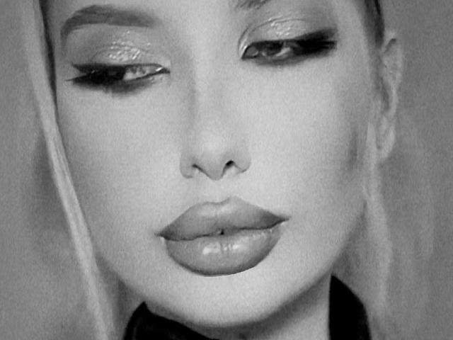 ElzaKomx - Sexe cam en vivo - 23311537