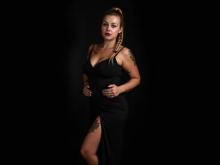 CarolineSensual - Live sex cam - 23312517