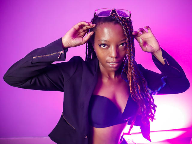 LiaMarily - Live Sex Cam - 23316097