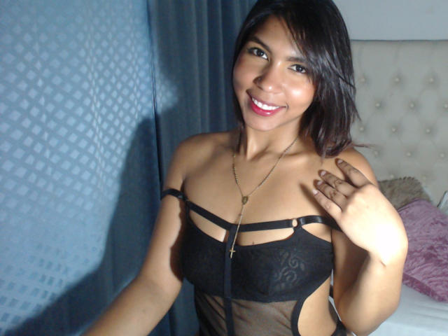 IsabellaRouse69 - Live sex cam - 23316337