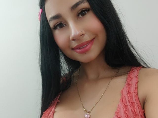 XCandyAlejaX - Live sex cam - 23318153