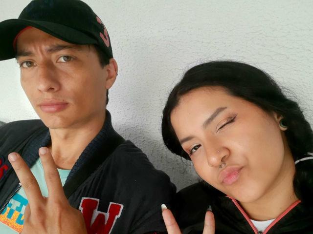 MiaAndJackk - Live sex cam - 23319689