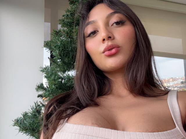 DianaFernandezz - Live sex cam - 23320205