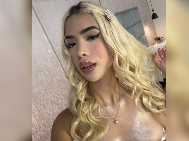ChristieGarci - Live sexe cam - 23323985