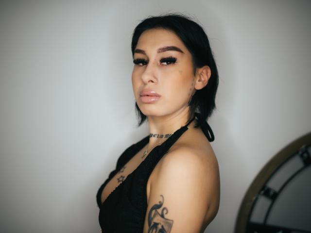 CaitlynVortex - Live porn &amp; sex cam - 23325325