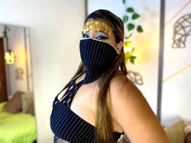 SalmaAzaman - Live sex cam - 23329305