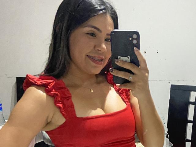 AmiraGuzman - Live sex cam - 23337201