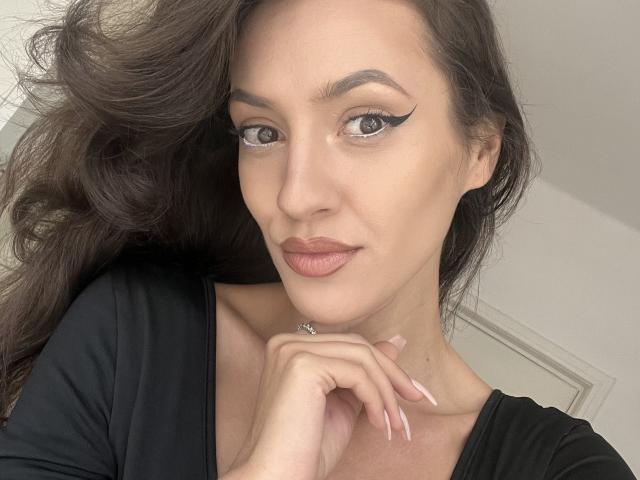 VievienneClemente - Live sex cam - 23339081