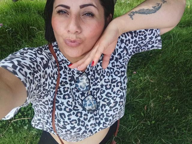 AngeleRoux - Sexe cam en vivo - 23340041