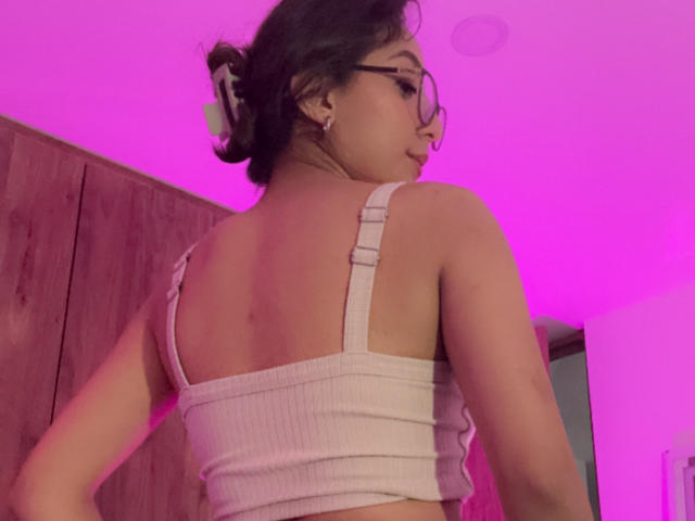 DianaFernandezz - Élő pornó és szexkamera - 23346153