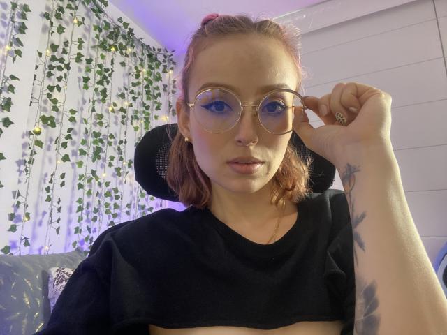 SarahRousen - Live sex cam - 23347005