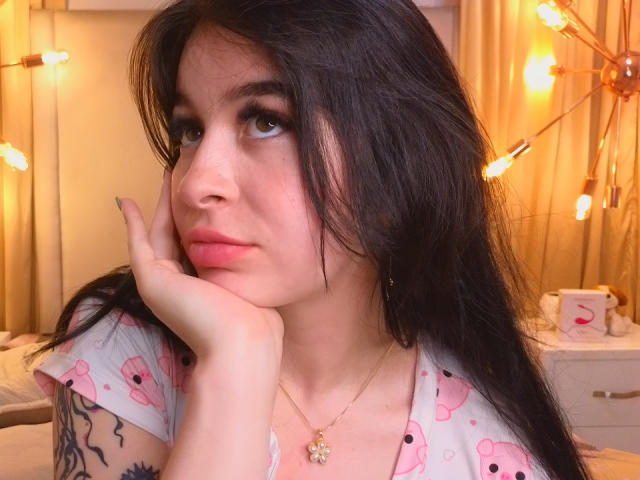 EvelynRosess - Live sex cam - 23351913