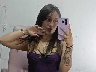 ColetteJohnson - Live Sex Cam - 23352349