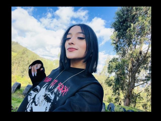 SalomeMille - Porno na żywo i seks kamera - 23356401