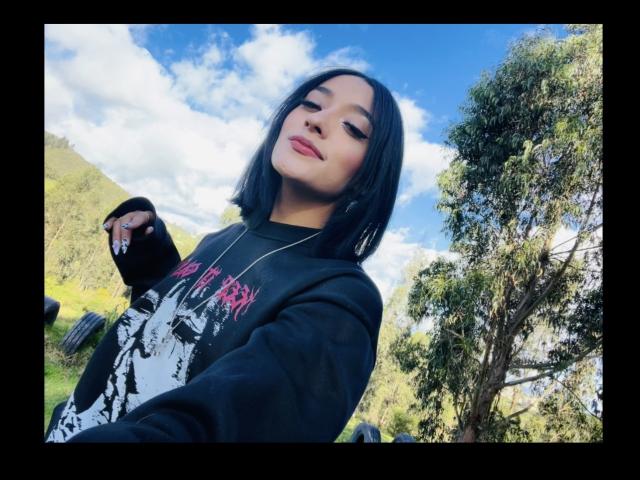 SalomeMille - Live sex cam - 23356409