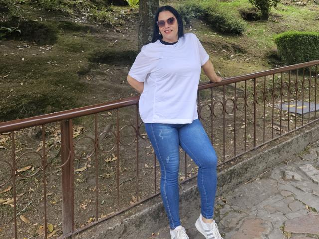 LizaRussell - Élő pornó és szexkamera - 23361957