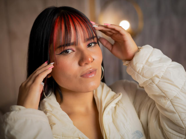 DaissyLee - Live Sex Cam - 23366945