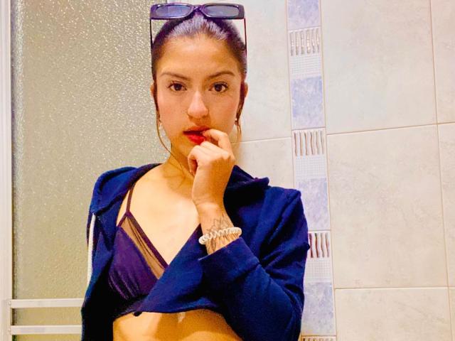 AliceHarrys - Live porn &amp; sex cam - 23368301