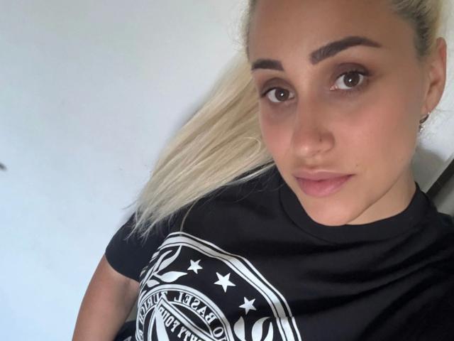 LunaSky-hot - Live porn &amp; sex cam - 23369817