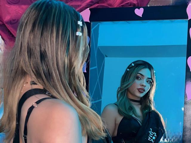 IvyCoxGlad - Live porn &amp; sex cam - 23370097
