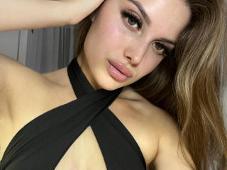EmilyLux - Live Sex Cam - 23370953