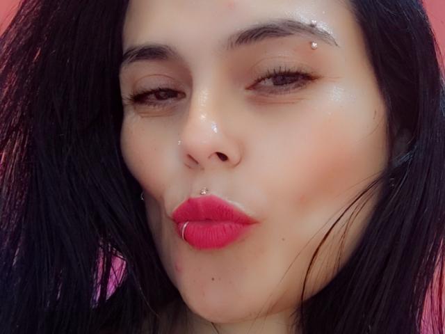 CharlotteCrofort - Live porn &amp; sex cam - 23372277