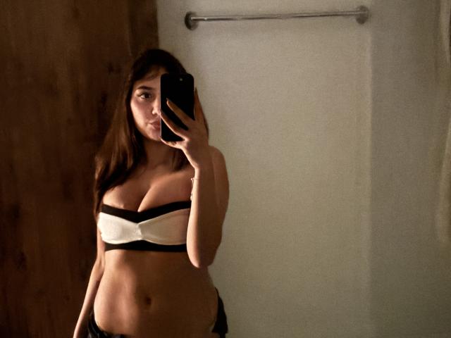 DianaFernandezz - Live sex cam - 23375021