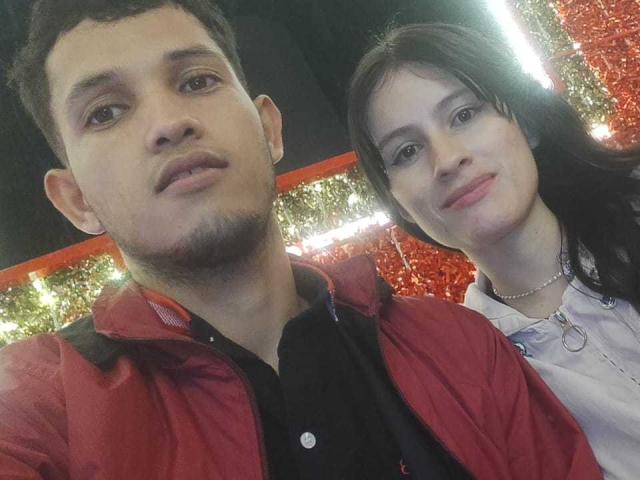 EmilyAndMaximo - Sexe cam en vivo - 23377481