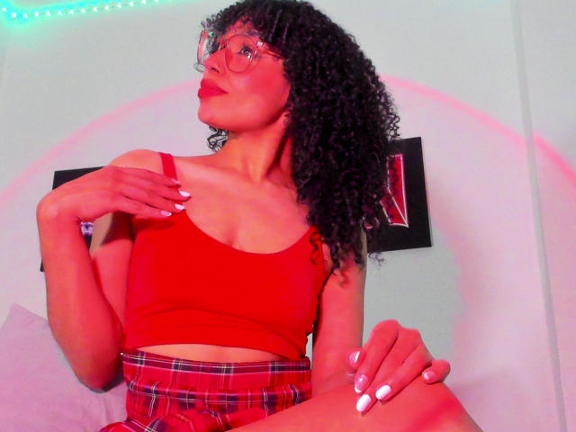 NickiBloom - Live sex cam - 23388169