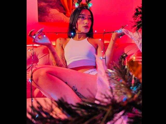 SalomeMille - Live Sex Cam - 23388881