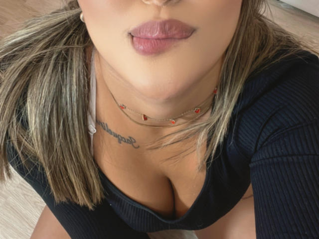 MaeCollins - Sexe cam en vivo - 23391957