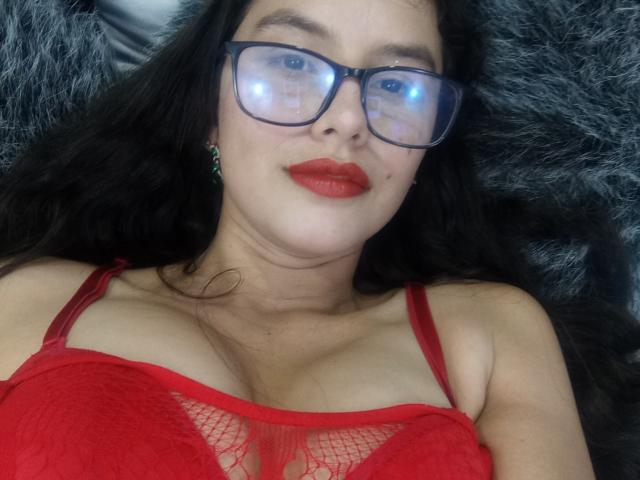 MadissonFontaine - Live sex cam - 23392137