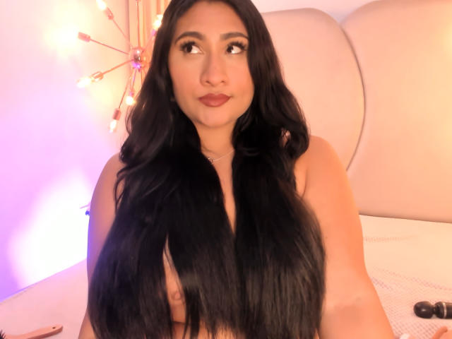 ShiaraRussi - Live porn &amp; sex cam - 23396065