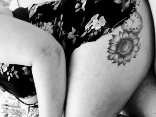 AlessadraJones - פורנו בשידור חי ומצלמת סקס - 23396529