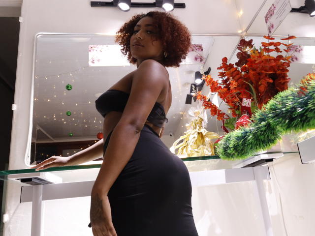 AmberQueeny - Live porn &amp; sex cam - 23397793