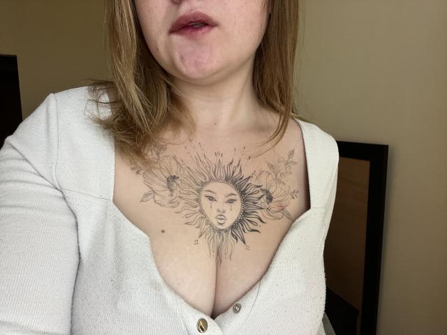 DiLaria - Live porn &amp; sex cam - 23400325