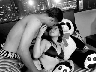 AbrilAndMike - Live porn &amp; sex cam - 23404741