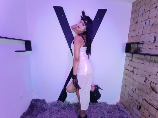 SheWolfSabriina - Live sex cam - 23405061