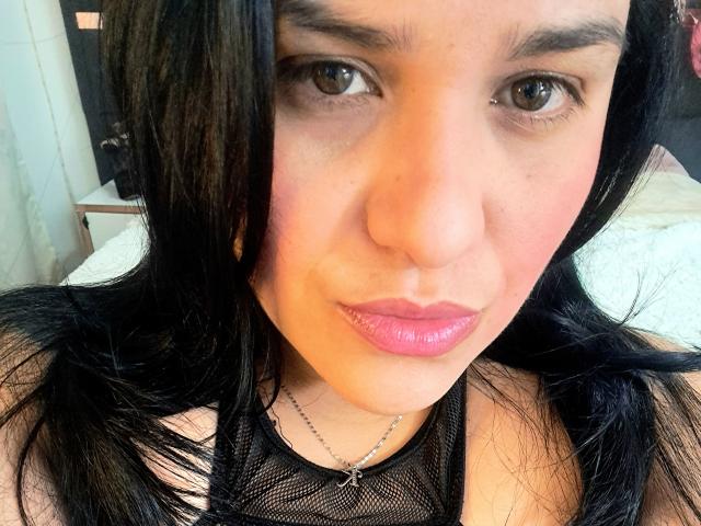 VivianaThomson - 라이브 포르노 &amp; 섹스 캠 - 23406821