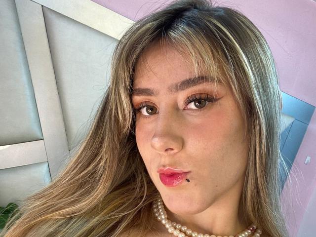 LivelyVanderWood - Sexe cam en vivo - 23409145