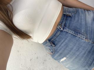 AlexaLip - Live sex cam - 23409573