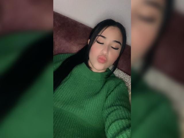 SamyCruzz - Live Sex Cam - 23421013