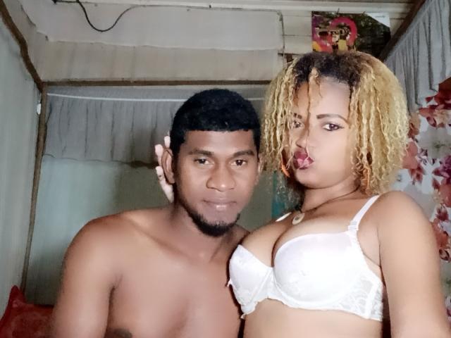 MeriAndMark - Live sex cam - 23424317