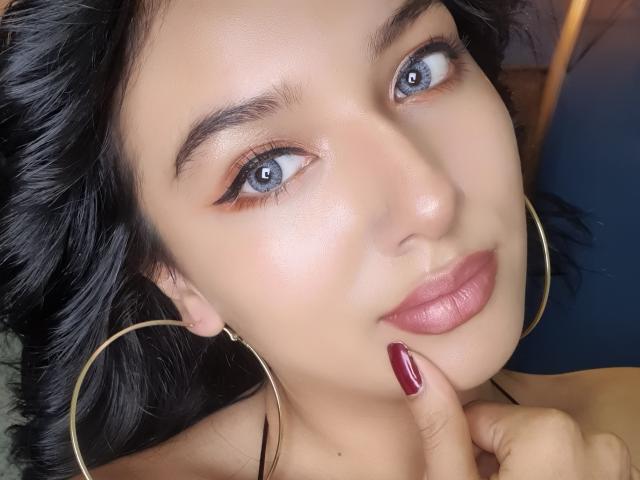 LillyTaylor - Live Sex Cam - 23427761