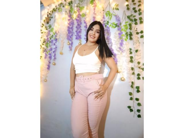 TalianaSquirt - Porno na żywo i seks kamera - 23442765