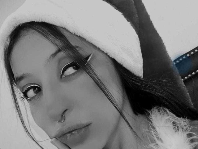 VaneWalton - Live Sex Cam - 23443685