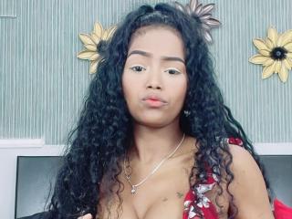 CrithyMarks - Live sex cam - 23444001