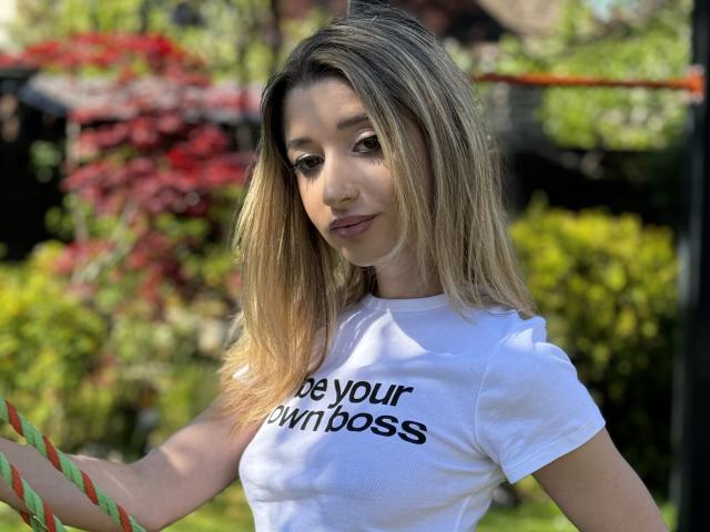 OdetteBenson - Live sexe cam - 23445329